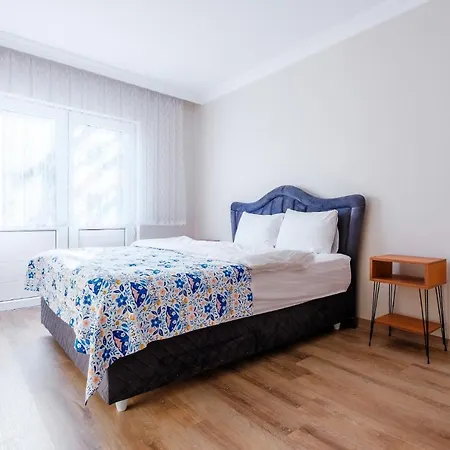 Apartment Sleek Flat With Balcony In Bursa